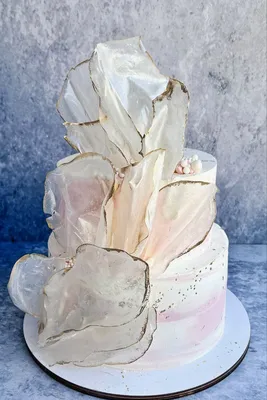 Модные свадебный торты 2020 года от кондитерского дома «Supercakes».