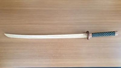 Решил делать деревянные ножи и мечи! Как вам идея? Если нравится -  поддержите, пожалуйста | Пикабу