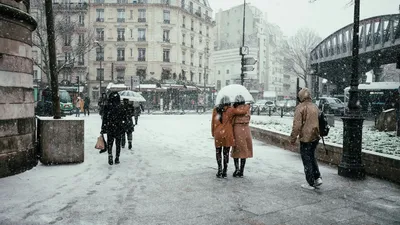 Pin by Pinner on Paris in Winter | Christmas in paris, Winter scenery,  Paris winter