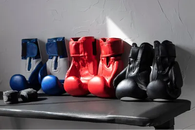 Боксерские перчатки 16 унций