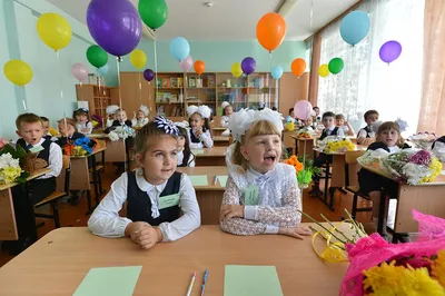 Значки выпускникам от первоклашек с листочками, цена 20 грн, купить в  Черновцах — Prom.md (ID#10484685)