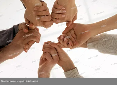 Люди, держась за руки, как символ поддержки :: Стоковая фотография ::  Pixel-Shot Studio
