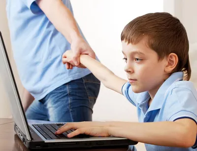 Интернет зависимость у детей. Формы и признаки зависимости от интернета.  Полезные советы | Загадка Человека | Дзен