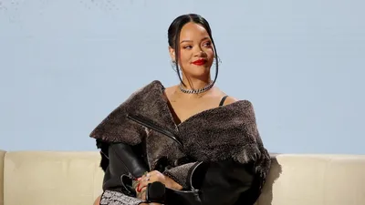 Rihanna hi-res stock photography and images - Alamy