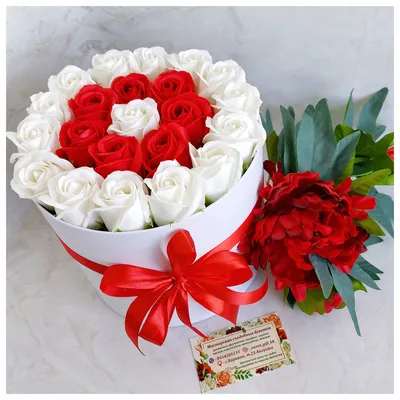 Букет из конфет Белые цветы подарок на 8 марта и другие праздники в  интернет-магазине Ярмарка Мастеров по цене 700 ₽ – BPD37RU | Фотокартины,  Всеволожск - доставка по России