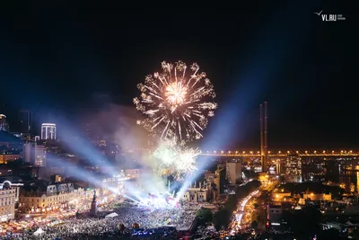 Владивосток отпраздновал день рождения под пасмурным небом и дождем -  PrimaMedia.ru