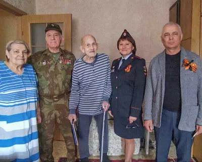 Ветеран МВД – труженик тыла Александр Сукманов принимал поздравления с  Международным днем пожилого человека