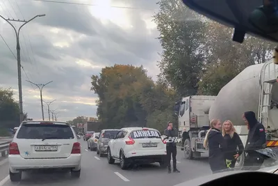 Автомобиль с надписью «Анжела» попал в ДТП на Бердском шоссе - 18 сентября  2023 - НГС