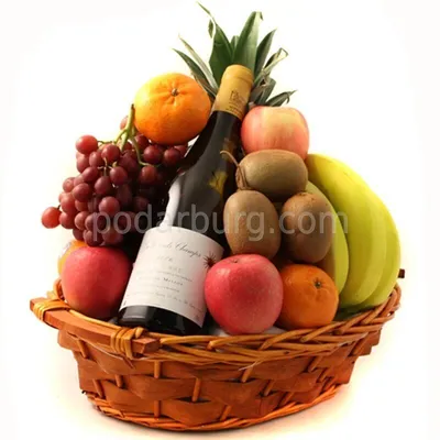 Подарочная корзина с фруктами и вином