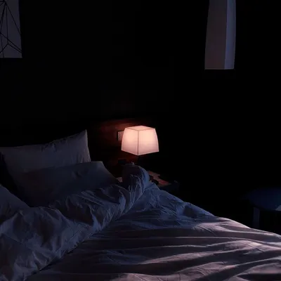 Черные ночи: 5 квартир со спальнями в темных тонах | AD Magazine
