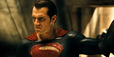 СМИ: Генри Кавилл подписал контракт на три фильма в роли Супермена -  Российская газета
