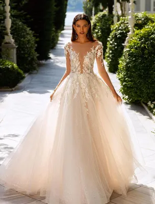 Свадебное платье с рукавми буфами Николь купить в Москве - свадебный салон  Etna Bride