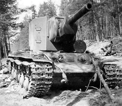 Советский танк КВ-2 №Б-4754, подбитый в бою за город Остров [4] — военное  фото