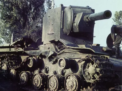 Коллекционная масштабная модель танка КВ-2 от Altaya