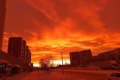 Фотографиями \"мистического\" заката завалили соцсети жители юга Сибири