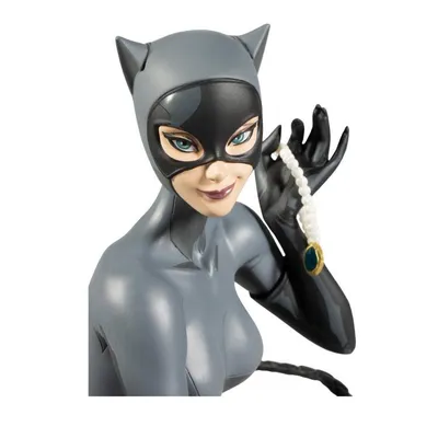 Женщины-кошки во Вселенной DC: кто их сыграл
