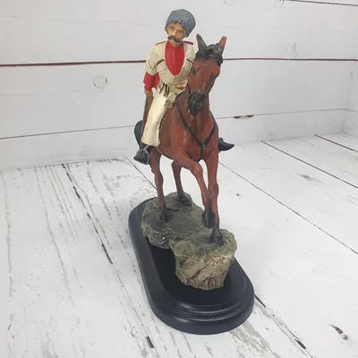 Сувенирная фигурка «Кубанский казак на коне» из искусственного камня купить  с доставкой по России