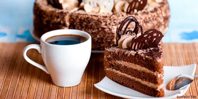 Кофе и торт как еда утра стоковое фото. изображение насчитывающей черный -  65513222