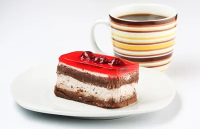 Сладостный торт с вишней и чашкой кофе Стоковое Фото - изображение  насчитывающей кофе, испеченных: 112604422