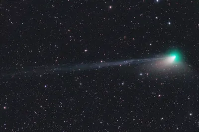 К Земле приближается редкая и древняя комета