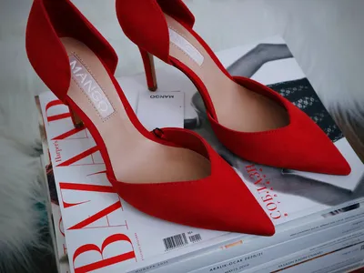Делаем красные туфли акцентом образа: 6 советов, которые помогут выглядеть  ярко | Лана Спесивцева | LADY DRIVE 🎯 | Дзен