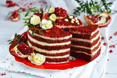 Торт Красный бархат – купить в Москве с доставкой за 2720 руб.