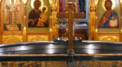 Когда Крещение 2022 в Украине: дата и когда купаться в проруби - Традиции