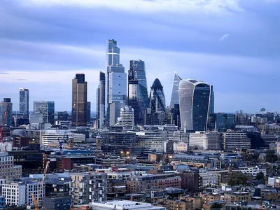 Лондон вернул себе статус крупнейшего фондового рынка Европы — OfficeLife
