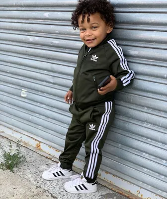 Nothing like a classic set on a Sunday! #adidas #superstar #adidasoriginals  #babymodel #cutekidsgotswag_ @adidasoriginals #threes… | Classic set, Baby  models, Model