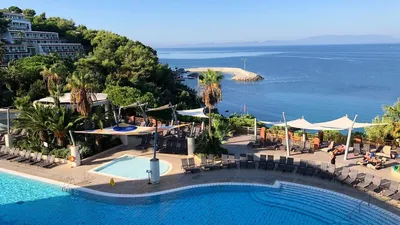 Топ 10 отелей Турции с необычными бассейнами. Рейтинг отелей и гостиниц мира  - TopHotels.