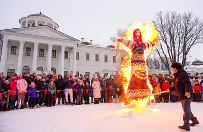 Масленица 2024: дата празднования, обычаи и традиции🥞