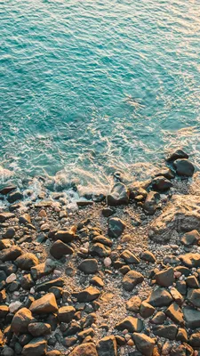 Обои море, побережье, вода, природа, рок для iPhone 6S+/7+/8+ бесплатно,  заставка 1080x1920 - скачать картинки и фото