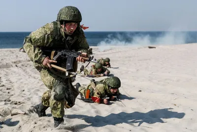 День морской пехоты Украины: воинам одесской бригады вручали «штормовые»  береты, а курсантам академии — боевые ножи (фото) | Новости Одессы