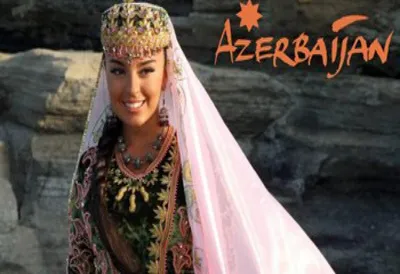 Азербайджанкa. Азербайджанский национальный костюм. Azerbaijani traditional  clothes | Azerbaijani clothing, Traditional outfits, Persian women