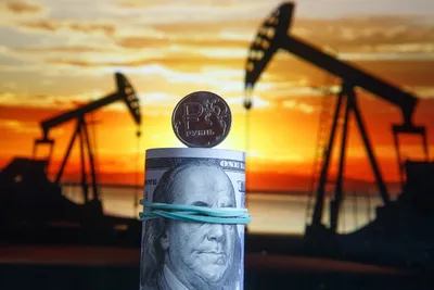 Нефть дорожает из-за дефицита