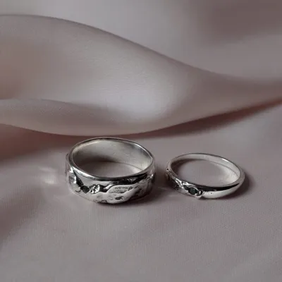 Обручальные кольца с бриллиантом «Даро» | Восемь | Интернет магазин  дизайнерских украшений из серебра, золота и натуральных камней