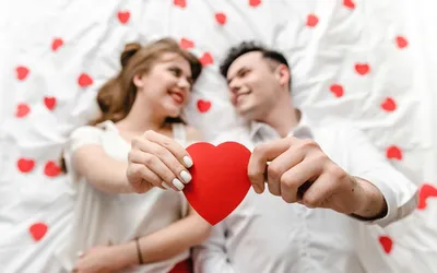 День святого Валентина 2019: оригинальные поздравления в прозе и открытки -  Телеграф