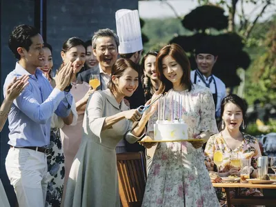 Паразиты / Gisaengchung (2019, фильм) - «\"Паразиты\"-первый южно-корейский  фильм получивший премии Оскар. Глубокий фильм с абсолютно непредсказуемым  сюжетом без спойлеров конечно же.» | отзывы