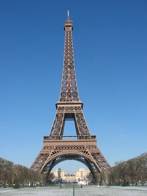 Достопримечательности Парижа Стоковое Фото - изображение насчитывающей  двигатель, строя: 165720034