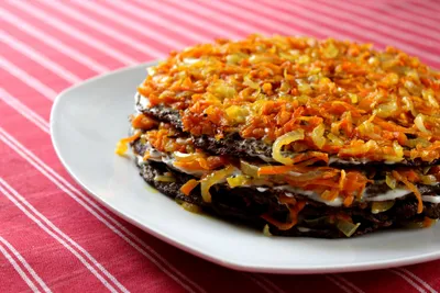 Печеночный торт с морковью и луком пошаговый рецепт с видео и фото –  Советская кухня: Закуски