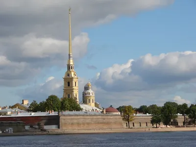 Петропавловская крепость утром. Петропавловская крепость. Фото  Санкт-Петербурга и пригородов