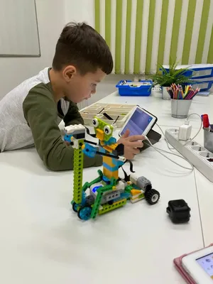 Кружок робототехника для детей в Санкт-Петербурге Моя Школа