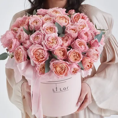 Букет из 51 розовой розы в шляпной коробке - купить в Москве по цене 4090 р  - Magic Flower