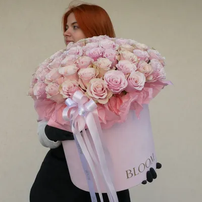 Купить Красные розы в коробке 23 шт Одесса | UFL
