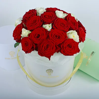 Розы в коробке \"Сердечко\" купить в Москве - Цены на букеты с доставкой