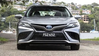 View Photos of the 2025 Toyota Camry