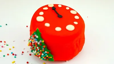 Делаем новогодний торт из пластилина - YouTube