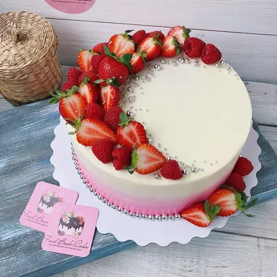 Йогуртовый торт с клубникой без выпечки пошаговый рецепт с фото