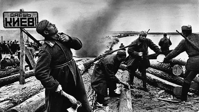 Дружба народов обеспечила победу СССР в Великой Отечественной войне -  Российская газета